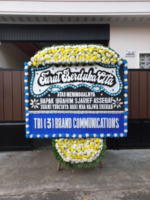 Papan Bunga Duka di Bastiong Karance